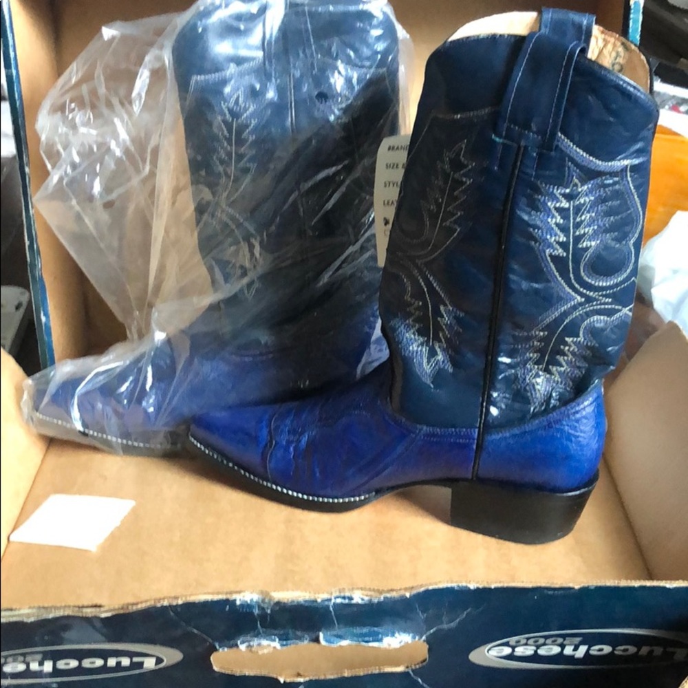 Medina’s NEW Blue Ostrich Cowboy Boot Men’s 7.5
